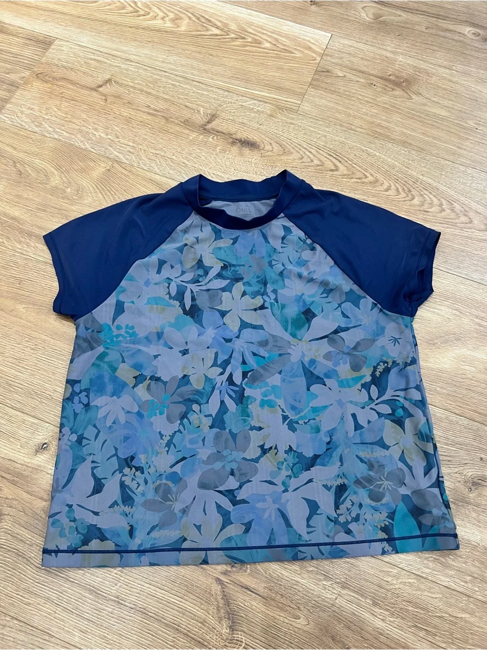 Athleta Girl Swim Top Rash Guard Blue Gray Leaf Girls Size XXL Short Sleeve